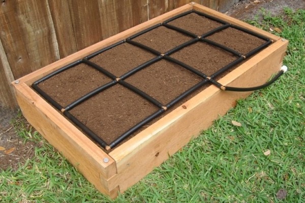 Garden Irrigation System And Planting Grid 2x4 Garden Grid™
